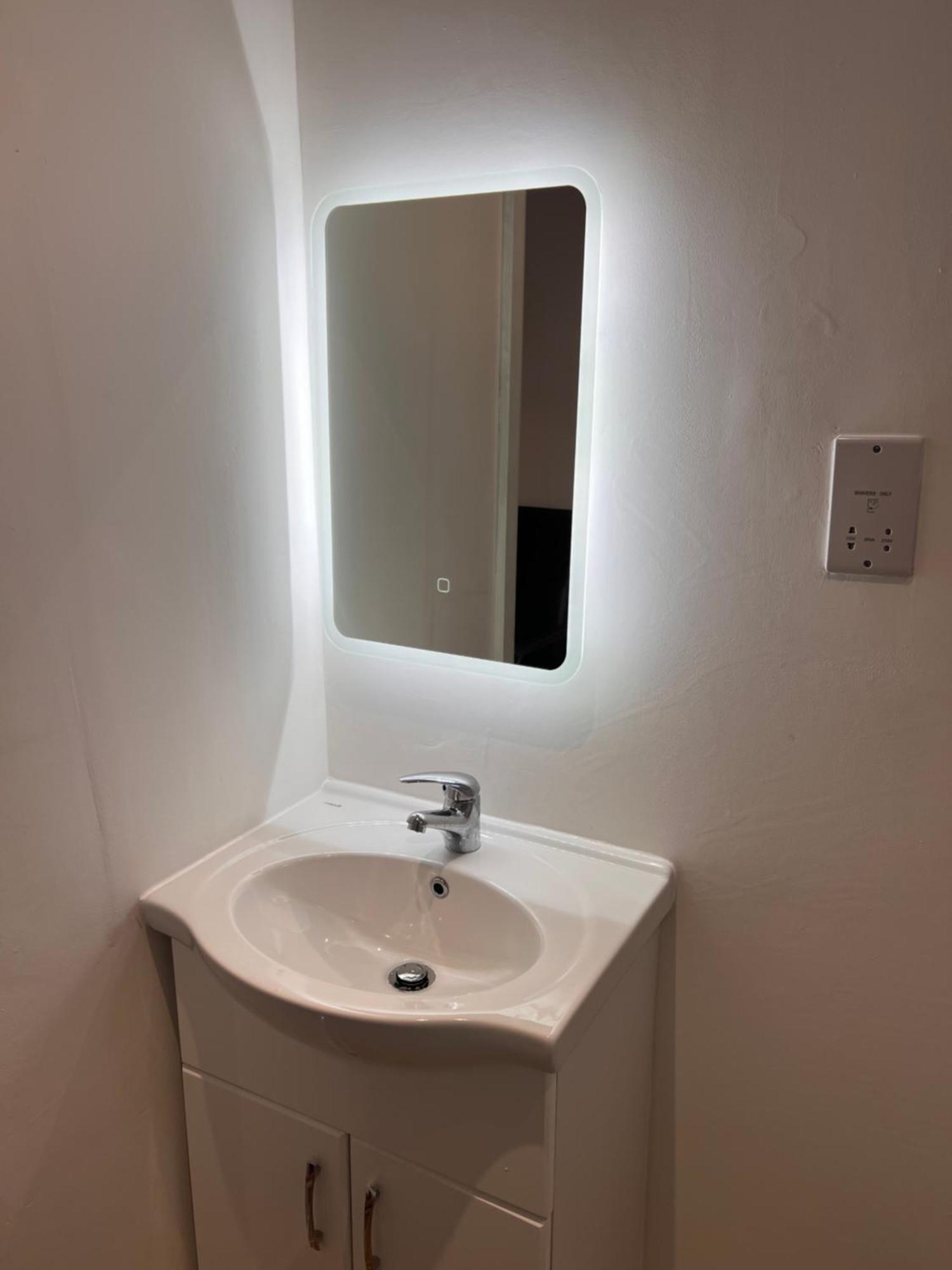 1 Bedroom & Bathroom Dorney 外观 照片